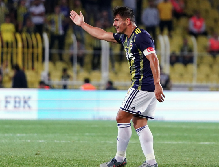 Fenerbahçe lehine 23 dakikada 3 penaltı çaldı Arda Kardeşler topa tutuldu