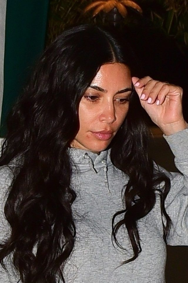Kim Kardashian'ın makyajsız hali olay! İlk defa bu kadar bakımsız yakalandı