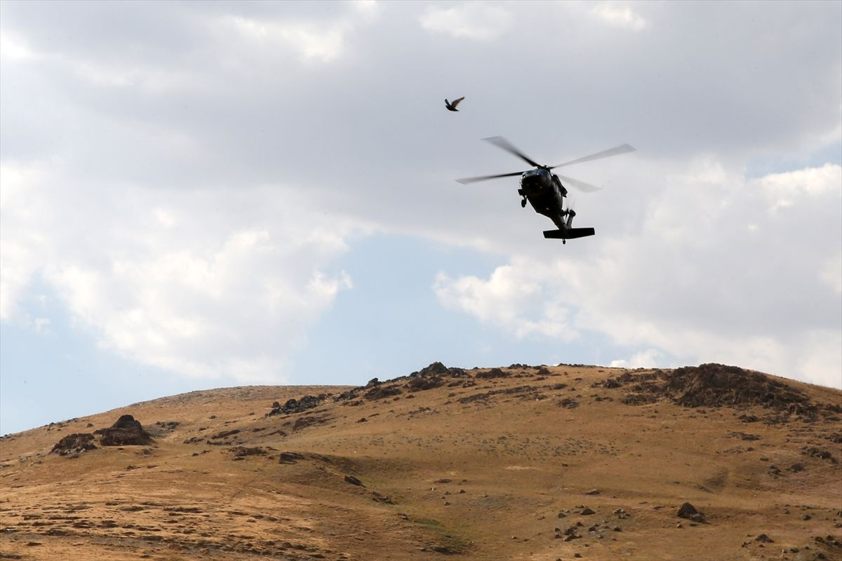 Jandarma Genel Komutanı Arif Çetin: Dağlar teröristlerden tamamen temizlenmiş durumda