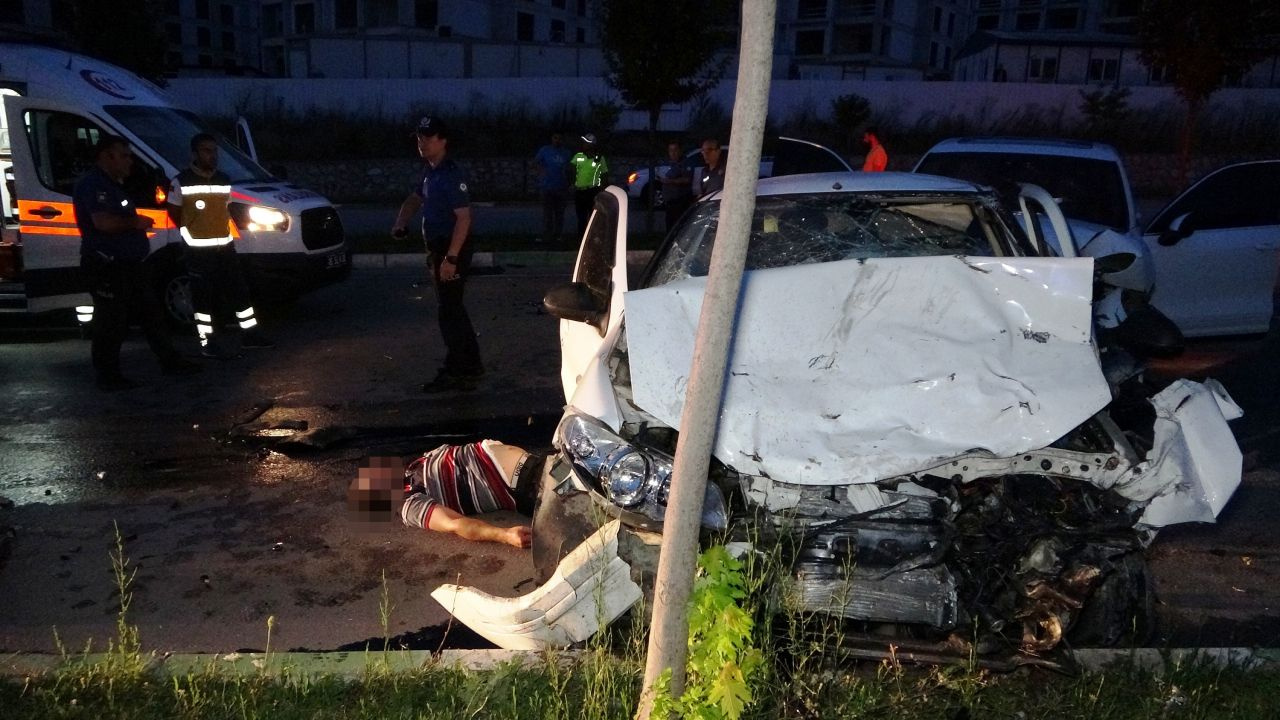 Bursa'da ters yöne giren cipin çarptığı otomobil sürücüsü yaşamını yitirdi!