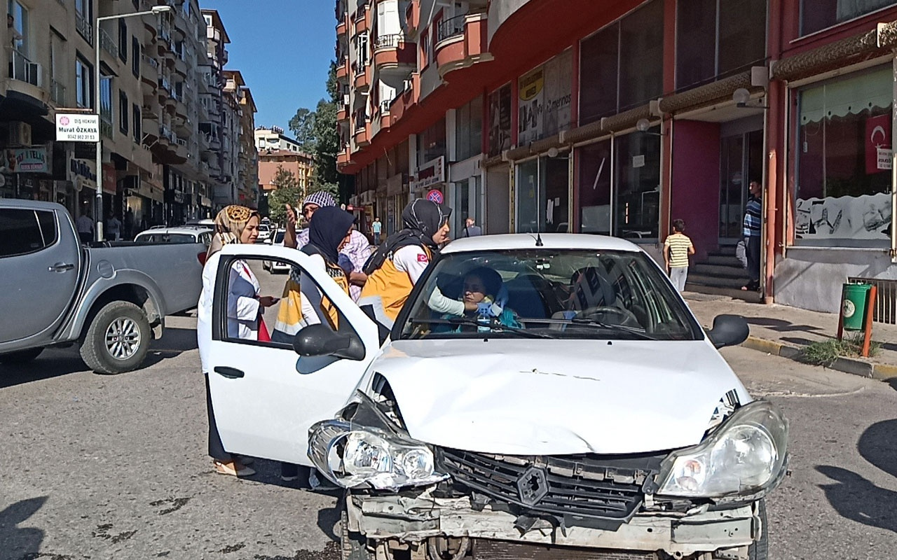 İslahiye’de iki otomobil çarpıştı: 1 yaralı