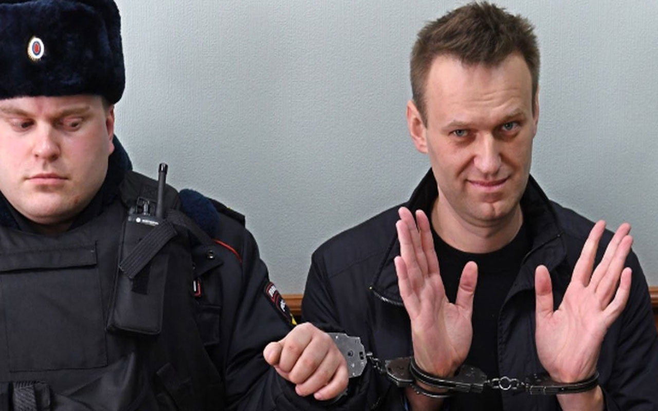Rus muhalif Aleksey Navalnıy hapisten çıktı