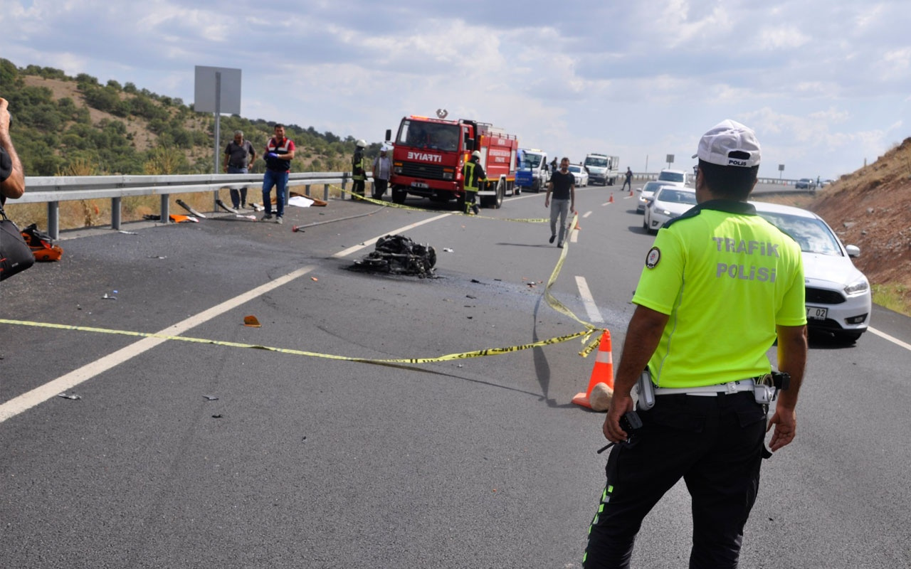 Motosiklet bariyerlere çarptı, sürücü hayatını kaybetti