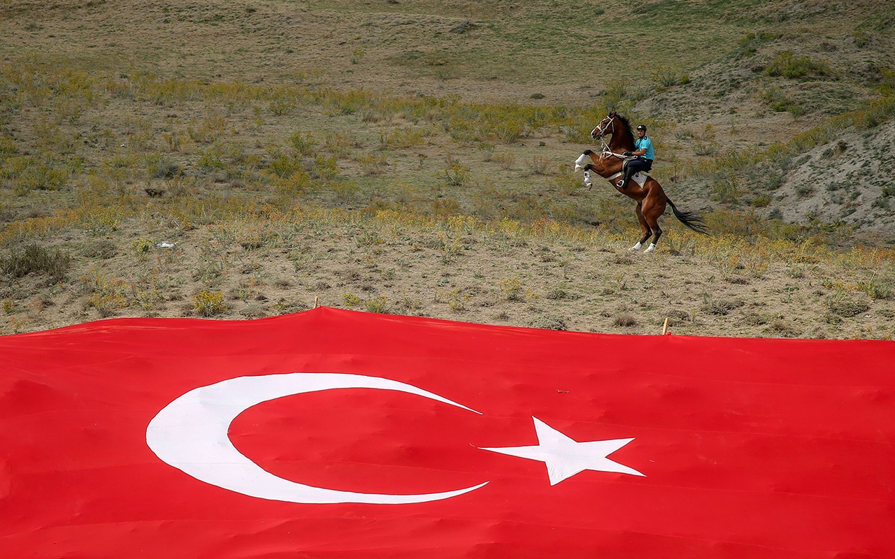 Bitlis Ahlat'ta Malazgirt Zaferi coşkusu
