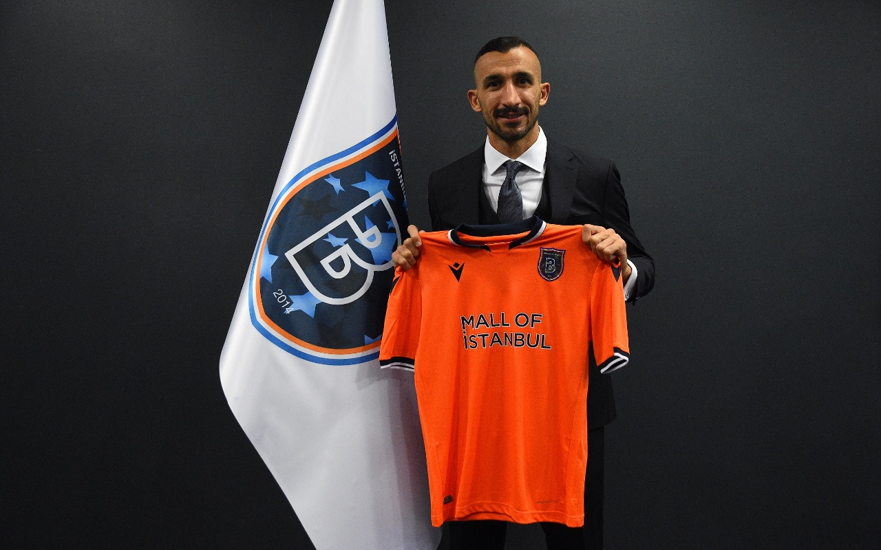 Mehmet Topal resmen Başakşehir'de