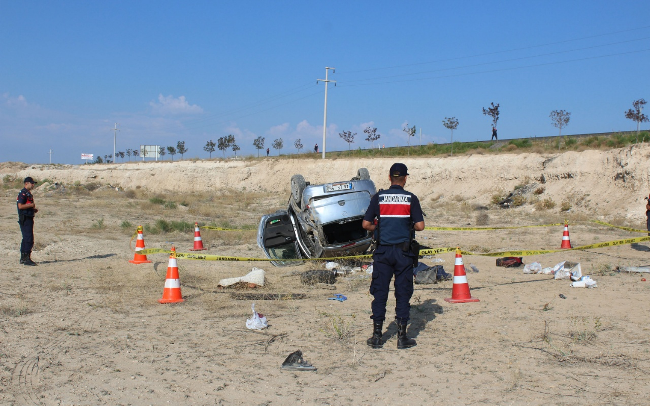 Aksaray'da akraba ziyareti dönüşünde feci kaza : 1 ölü, 3 yaralı