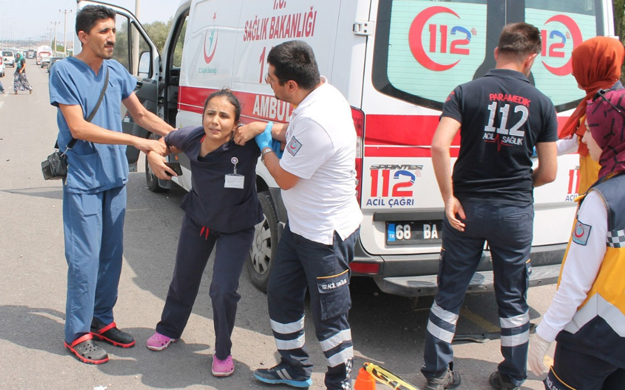 Aksaray’da direğe çarpan otomobil hurdaya döndü 1 ölü 1 yaralı