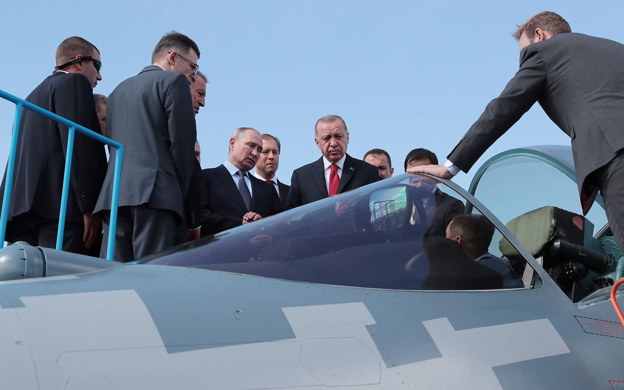 Cumhurbaşkanı Erdoğan çok konuşulan o uçağı bizzat yakından inceledi