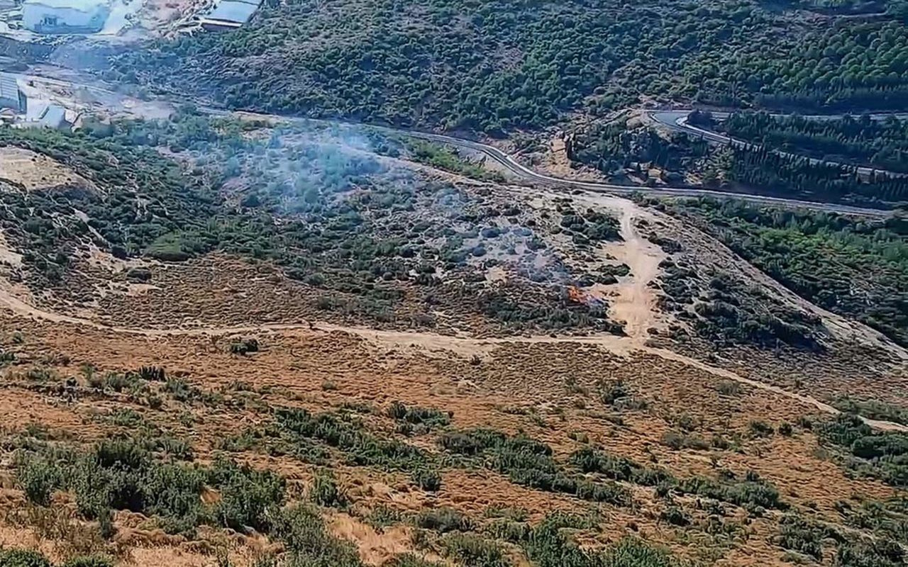 İzmir'de orman yangının çıktığı anlar kamerada