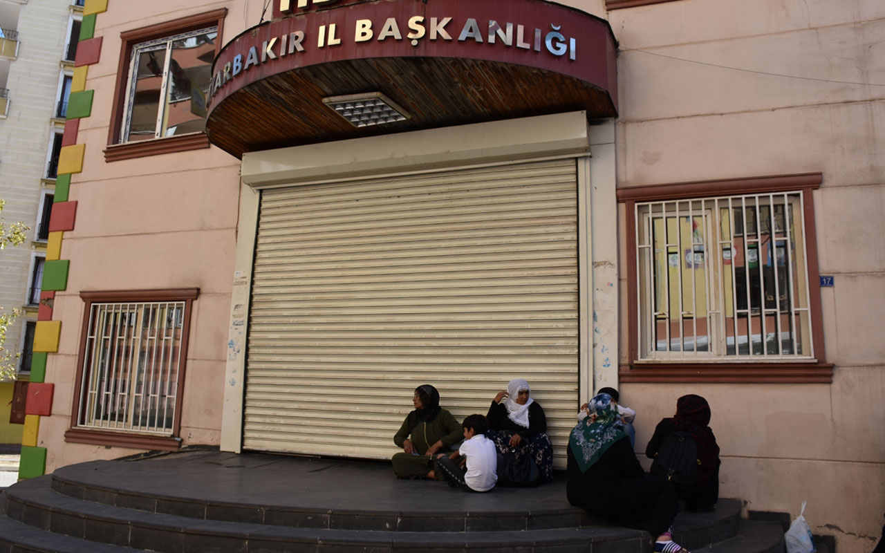 HDP Diyarbakır İl Başkanlığı eylemler için kepenk kapattı