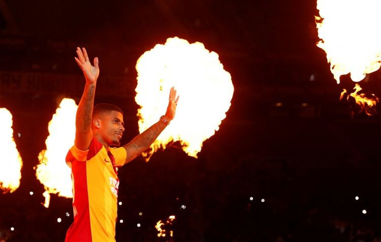 Galatasaray'dan yeni transferlere efsane tören!