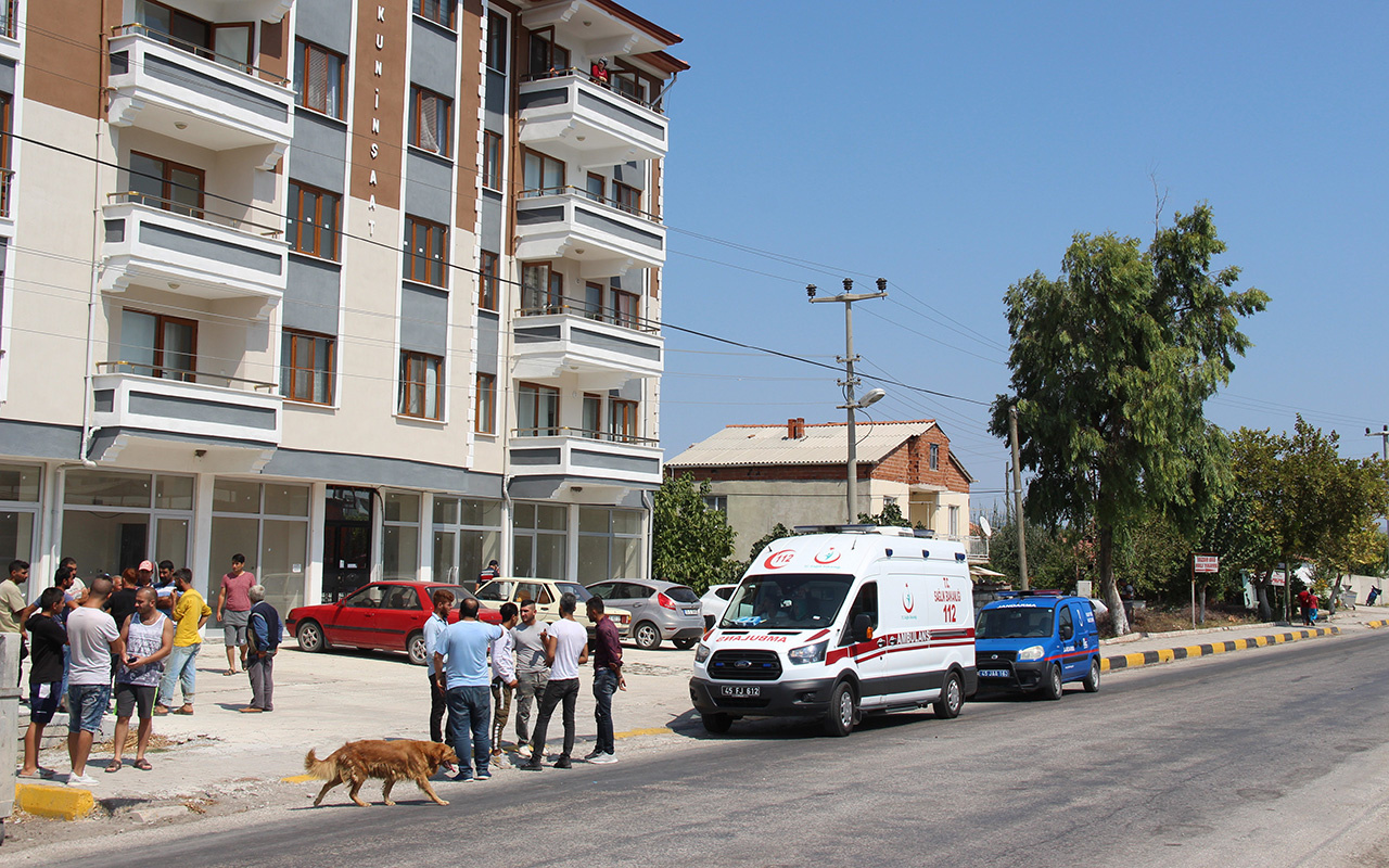 Manisa'da genç kadın evinde bıçaklanarak öldürüldü