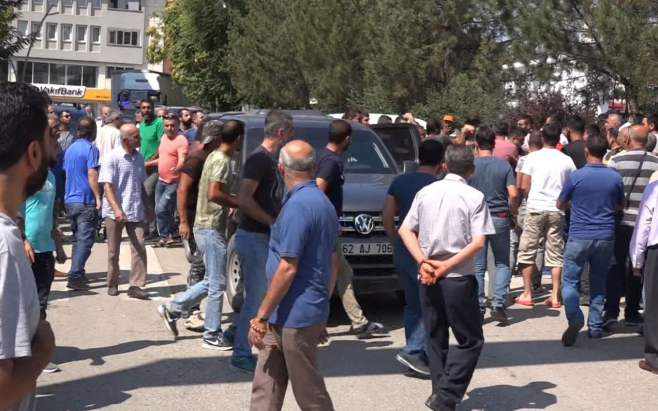 Tunceli’de 2 şahsın kavgası sokakta gerginliğe neden oldu