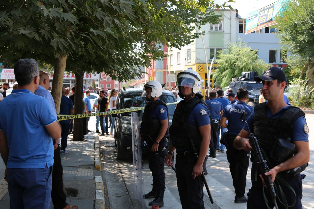 Tunceli’de 2 şahsın kavgası sokakta gerginliğe neden oldu