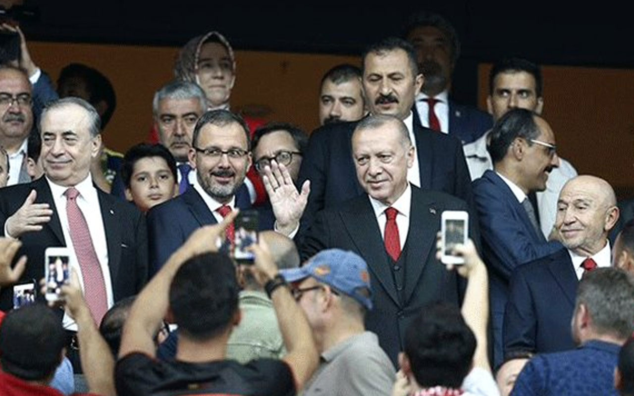 Cumhurbaşkanı Erdoğan, Milli Takımı yalnız bırakmadı