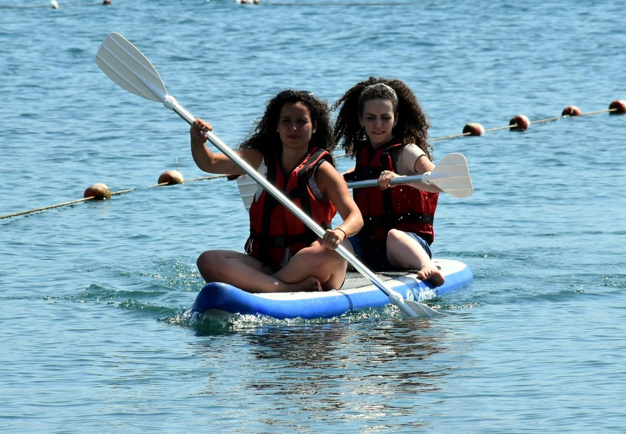 Yerli turistler dönünce Marmaris sahilleri yabancılara kaldı