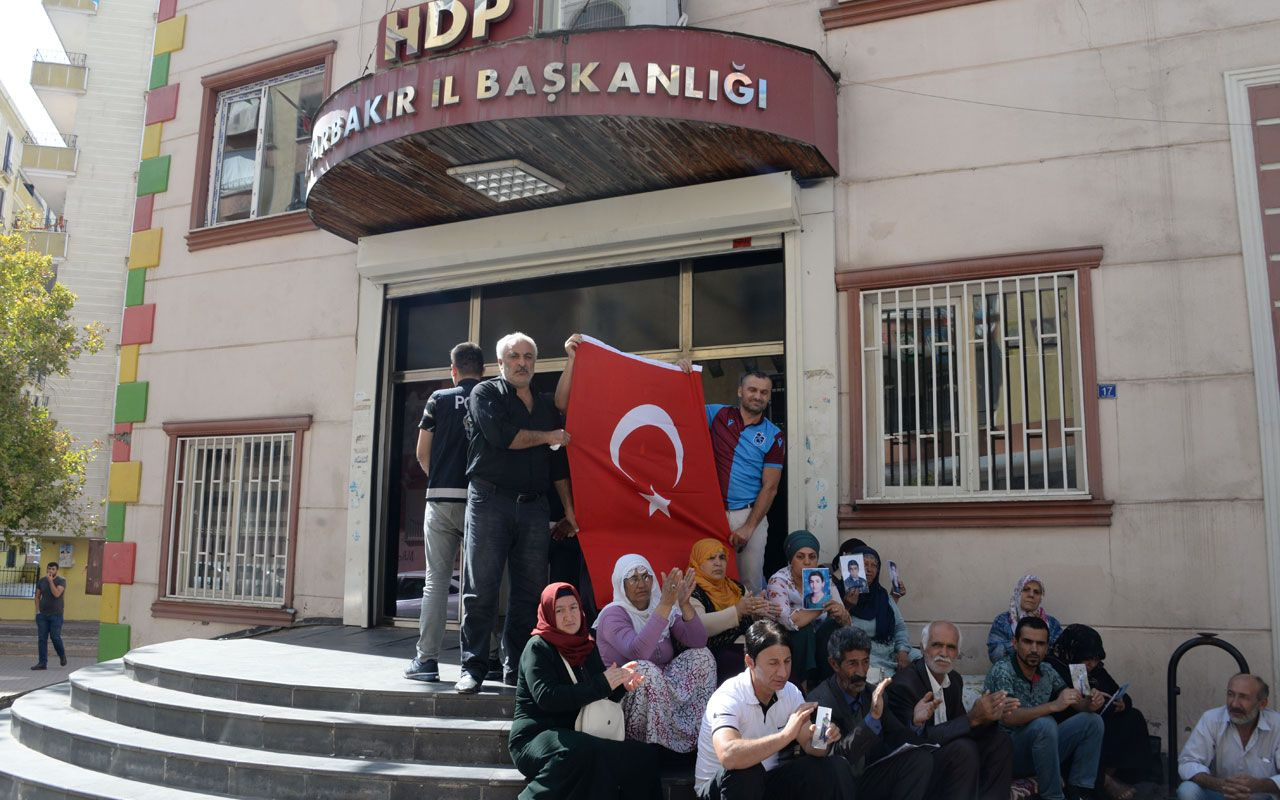 8. gün! HDP Diyarbakır İl binası önündeki eyleme katılan aile sayısı çığ gibi büyüyor