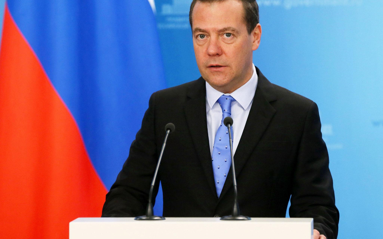 Rusya Başbakanı Medvedev: Rusya'da yatırım iklimi zehirlendi