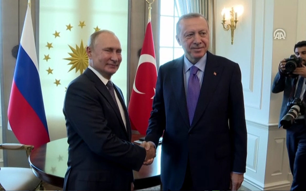 İlk kez 15 yıl önce Türkiye’ye gelmişti; Erdoğan Putin’i “Tanıştığımıza memnun oldum” diye karşıladı