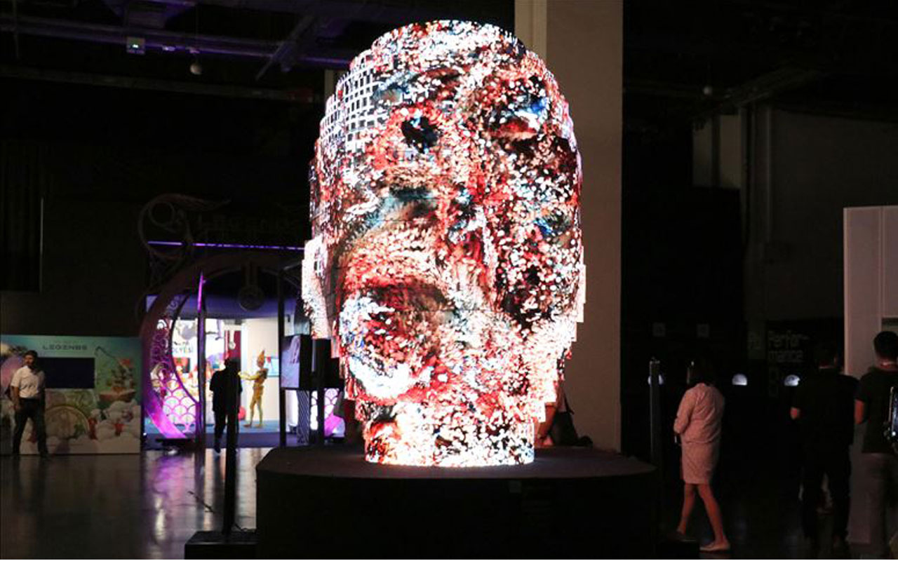 Contemporary Istanbul'da insan yüzlerini hayal eden yapay zeka büyük ilgi görüyor