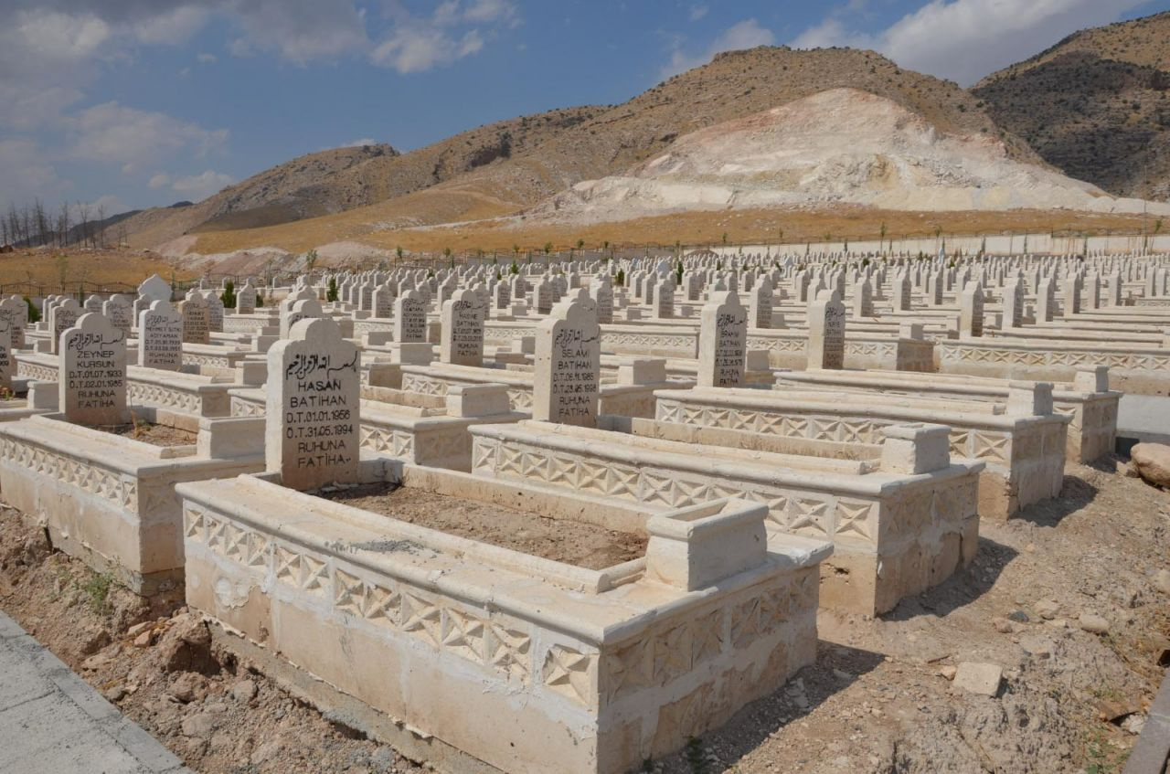 Hasankeyf resmen göç ediyor mezarlar bile taşınıyor sebebine bakın