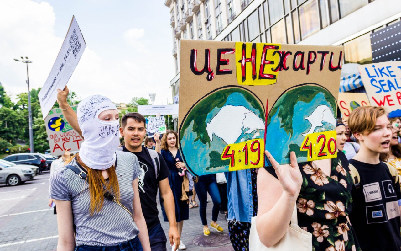 Dünyada Küresel İklim Grevi başladı Türkiye'de dahil 139 ülkede yapılıyor