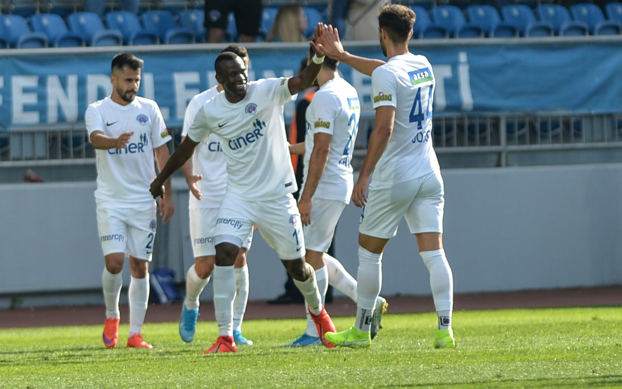 Kasımpaşa Antalyaspor'u 3-0 yendi