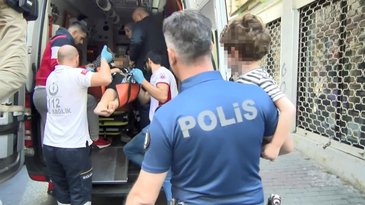 İstanbul'da 5 yaşındaki çocuk annesini kurtardı