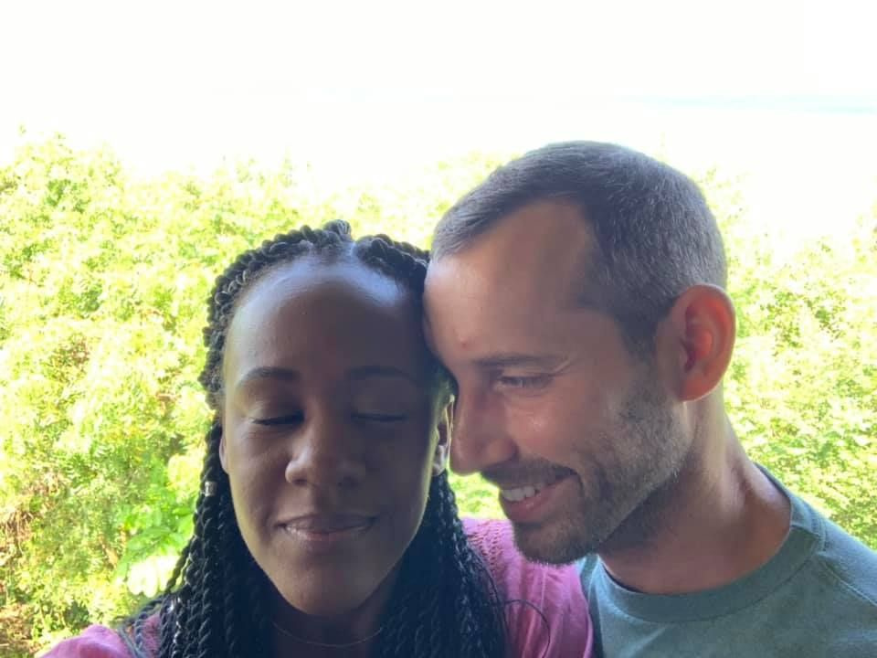 Tanzanya'da kız arkadaşına su altında evlenme teklif ederken boğuldu