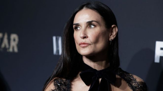 Demi Moore'un itirafı : Annem bana para karşılığı tecavüz ettirdi