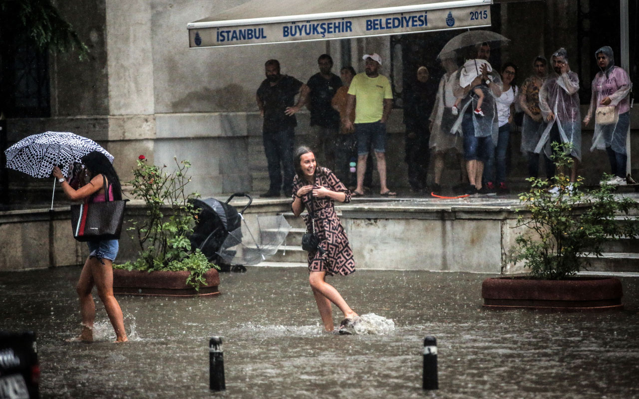 İstanbul için son dakika yağış uyarısı! Meteoroloji saat verip uyardı