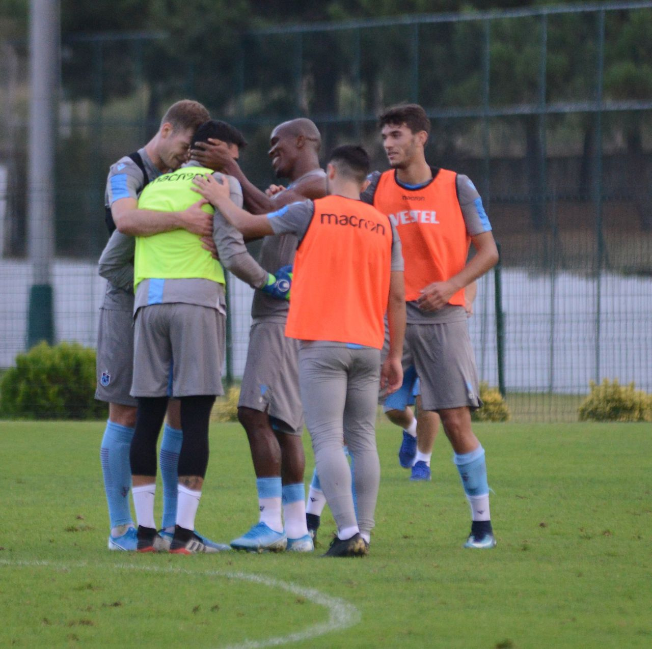 Trabzonspor, Beşiktaş maçı için kolları sıvadı