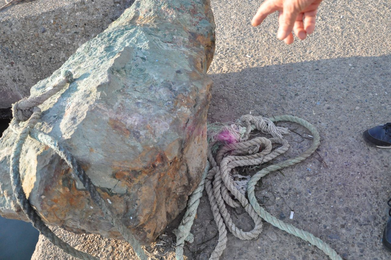 Amasra'da esrarengiz kaya! Balıkçılar denizden çıkardı dünyada eşi yok