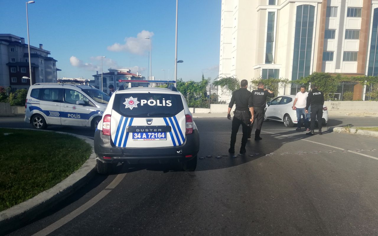 Avcılar'da hareketli dakikalar! Polis şüpheli aracı Başakşehir'de ateş ederek durdu