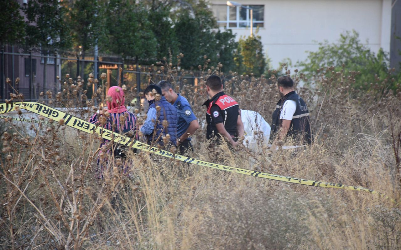 İstanbul Güngören'de okulun yanındaki boş arazide ceset bulundu