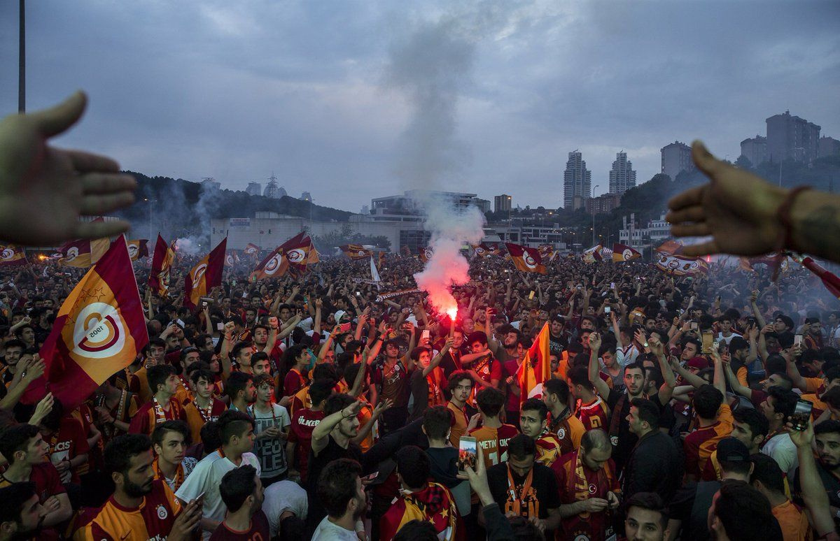 Areda Survey araştırdı! Türkiye’de her 3 kişiden biri Galatasaray’ı tutuyor