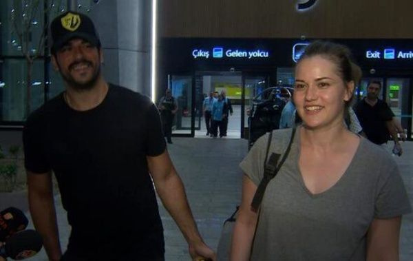 Fahriye Evcen kendisine kilolu diyenlere inat paylaştı Burak Özçivit'le olay aşk pozu!