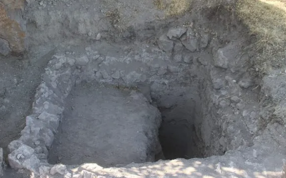 Elazığ'da defineciler kazmıştı! Tam 2 bin 800 yıllık cıktı