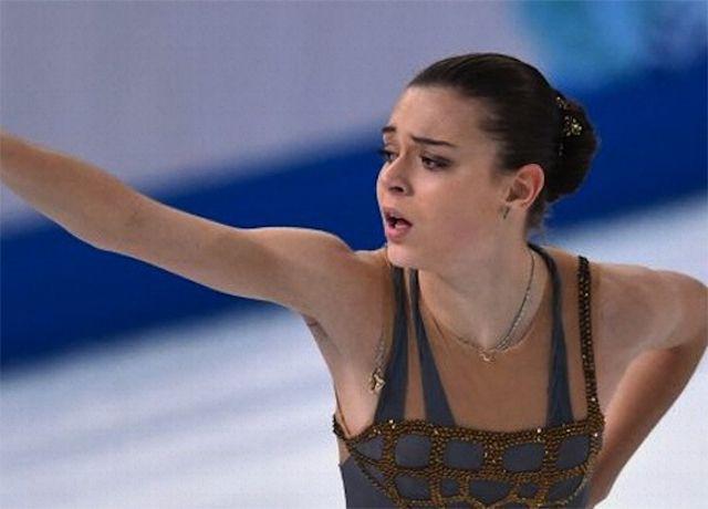 Olimpiyat şampiyonu Rus patenci falcıya servet kaptırdı