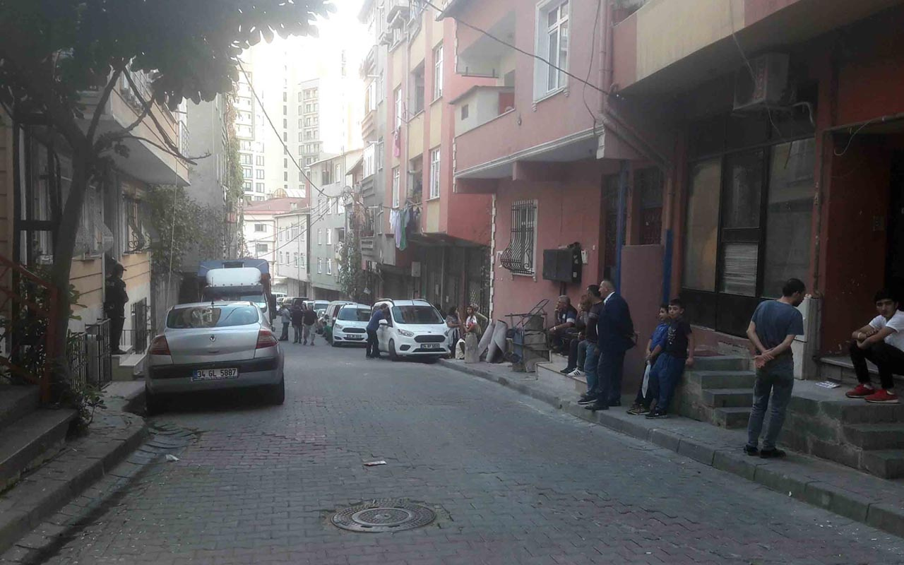 Akılalmaz kaza! İstanbul'da polis silahını temizlerken meslektaşını vurdu