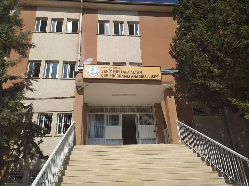Gaziantep'deki evinde kalbi duran lise öğrencisi öldü! Arkadaşları yıkıldı