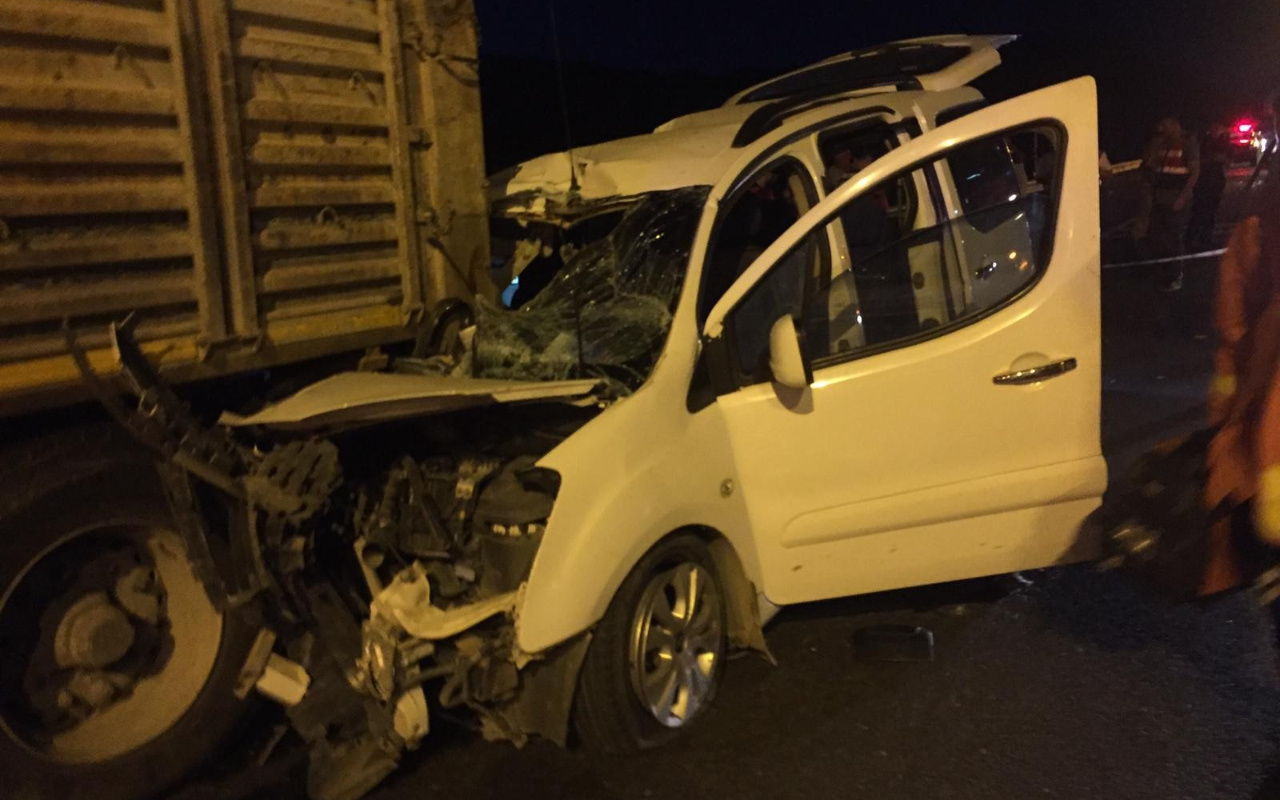 Mardin Artuklu'da trafik kazası 3 ölü 3 yaralı