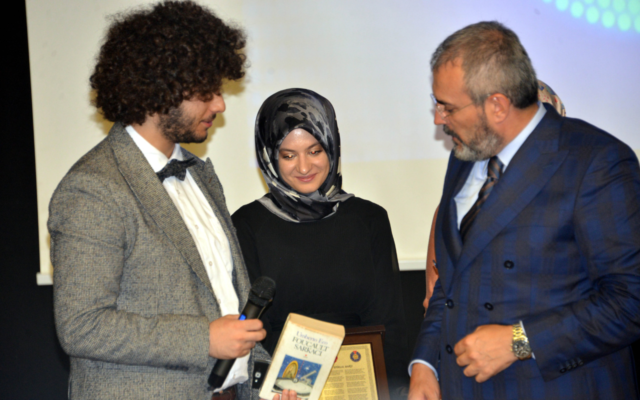 1 milyonluk ödülü kazanan Arda Ayten'e üniversitede yoğun ilgi