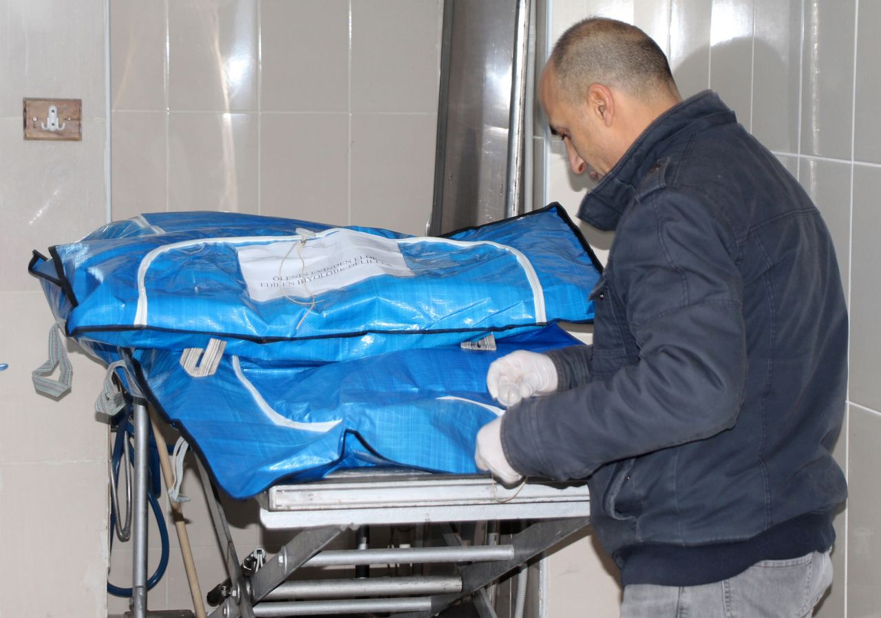Burdur'da katil kocanın korkunç itirafı : Cesedi parçalara ayırıp...