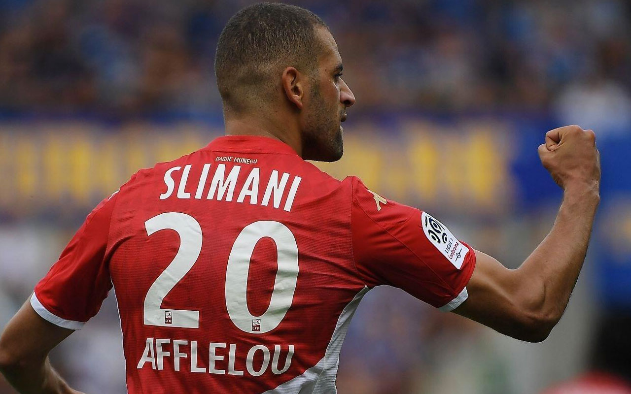 Islam Slimani Fransa Ligi'nde Eylül ayının en iyi futbolcusu seçildi