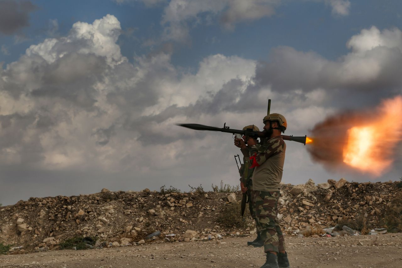 Fırat'ın doğusuna operasyonda YPG'ye Kürt Şahinleri Tugayı darbesi
