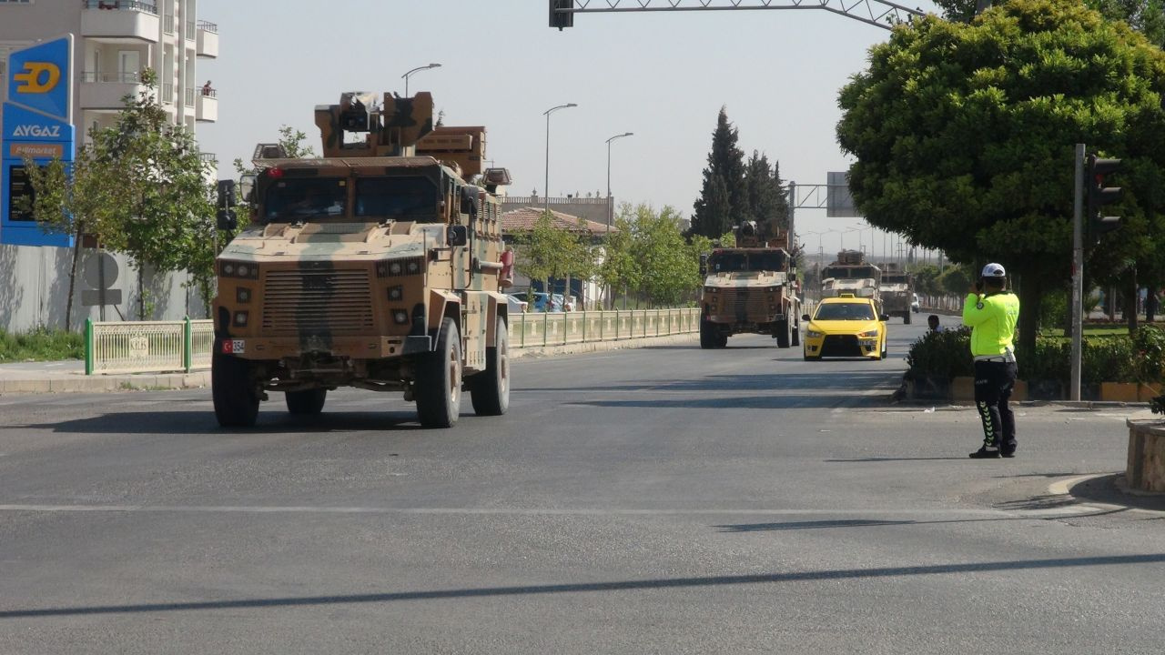 Suriye sınırında sevkiyat devam ediyor! 100 araçlık konvoy Kilis'te