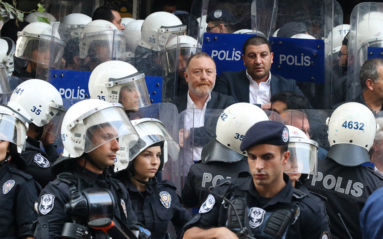 HDP Eş Genel Başkanı Temelli'ye İzmir'de sözlü tepki