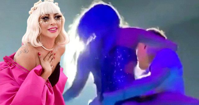 Lady Gaga hayranıyla dans ederken sahneden düştü o anlar böyle yansıdı