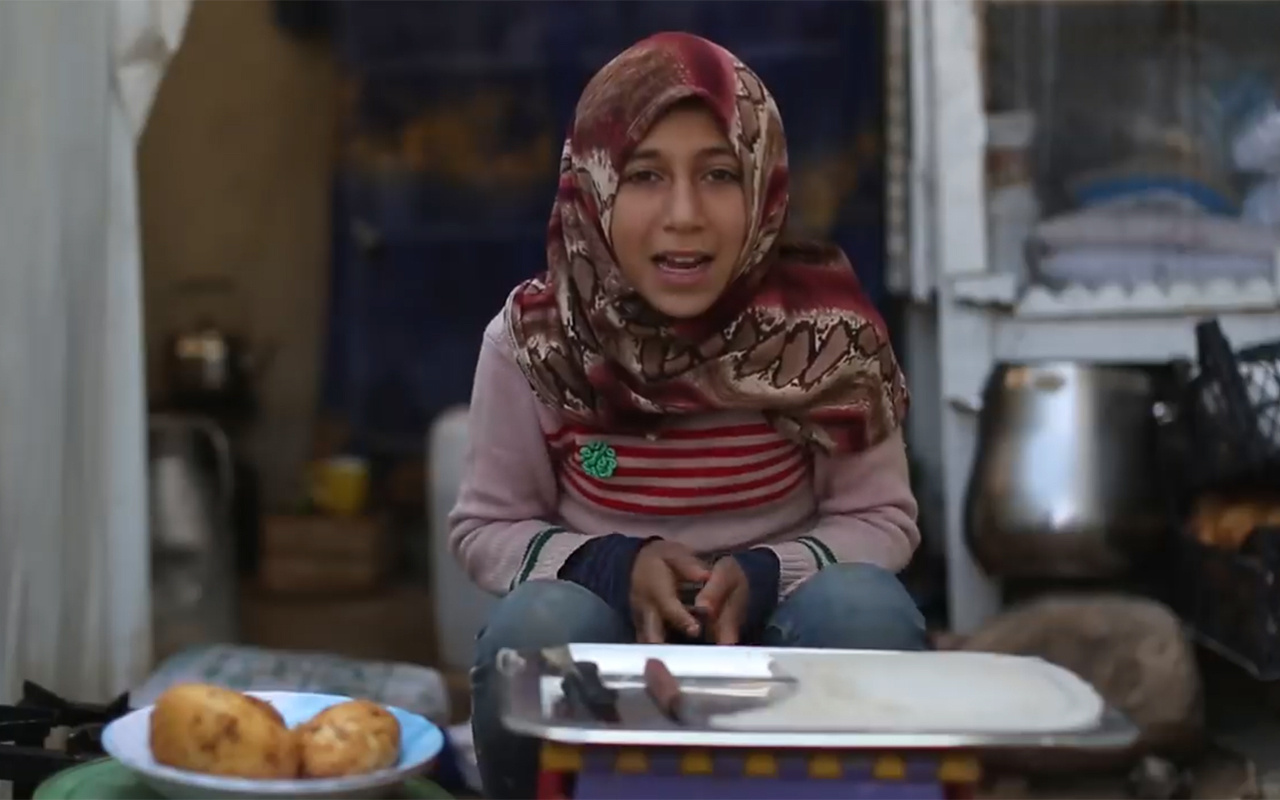 Mülteci YouTuber olur mu? Suriyeli Hatice ile tanışın